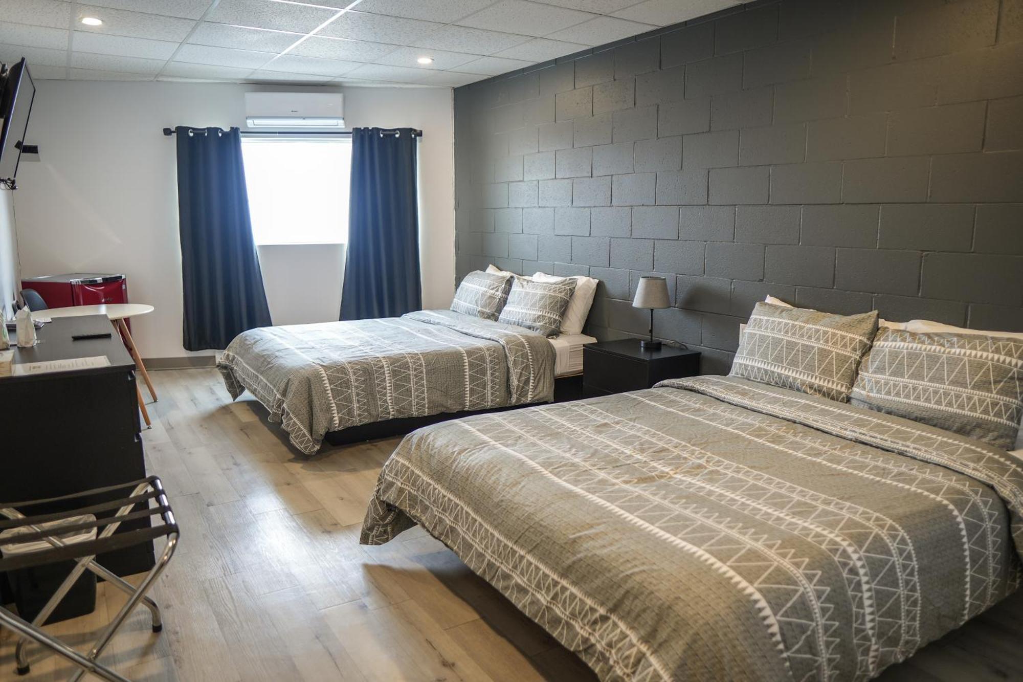 Hotel St-Alexis Saint-Raymond Esterno foto